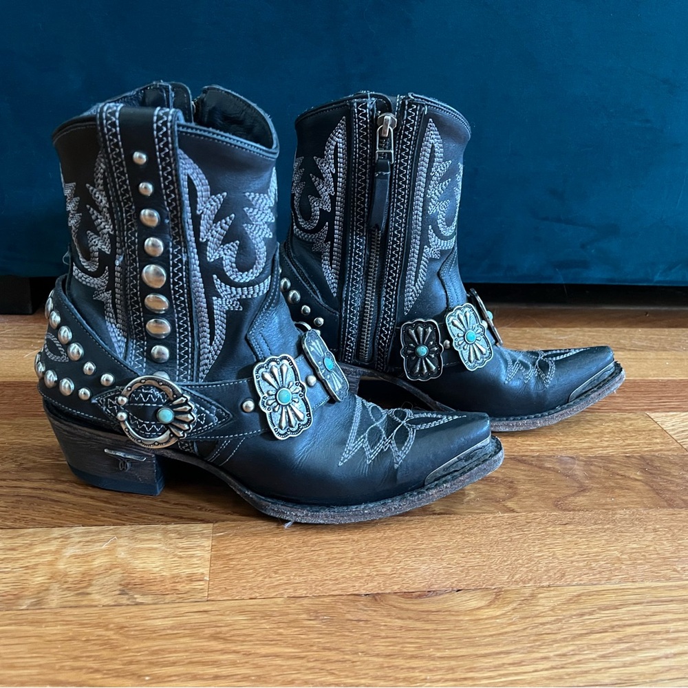 FABULOUS RARE LANE "Mesa" Black Western Cowgirl Booties